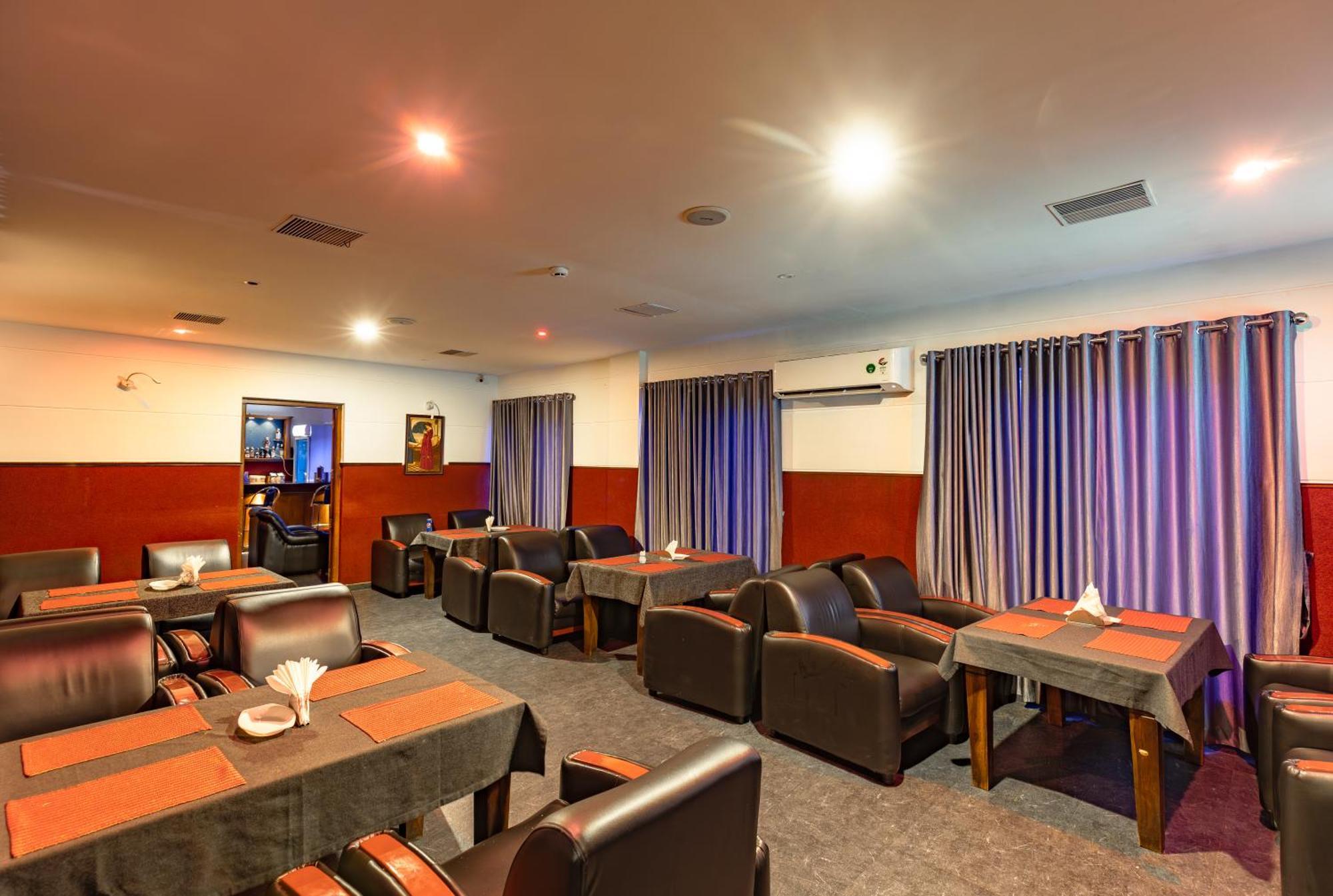Hotel Narendra Central Muvattupuzha Ngoại thất bức ảnh