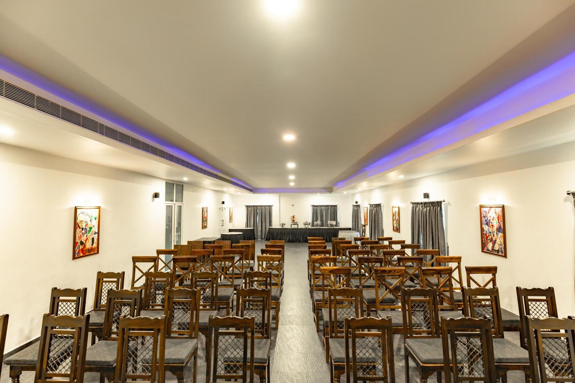 Hotel Narendra Central Muvattupuzha Ngoại thất bức ảnh