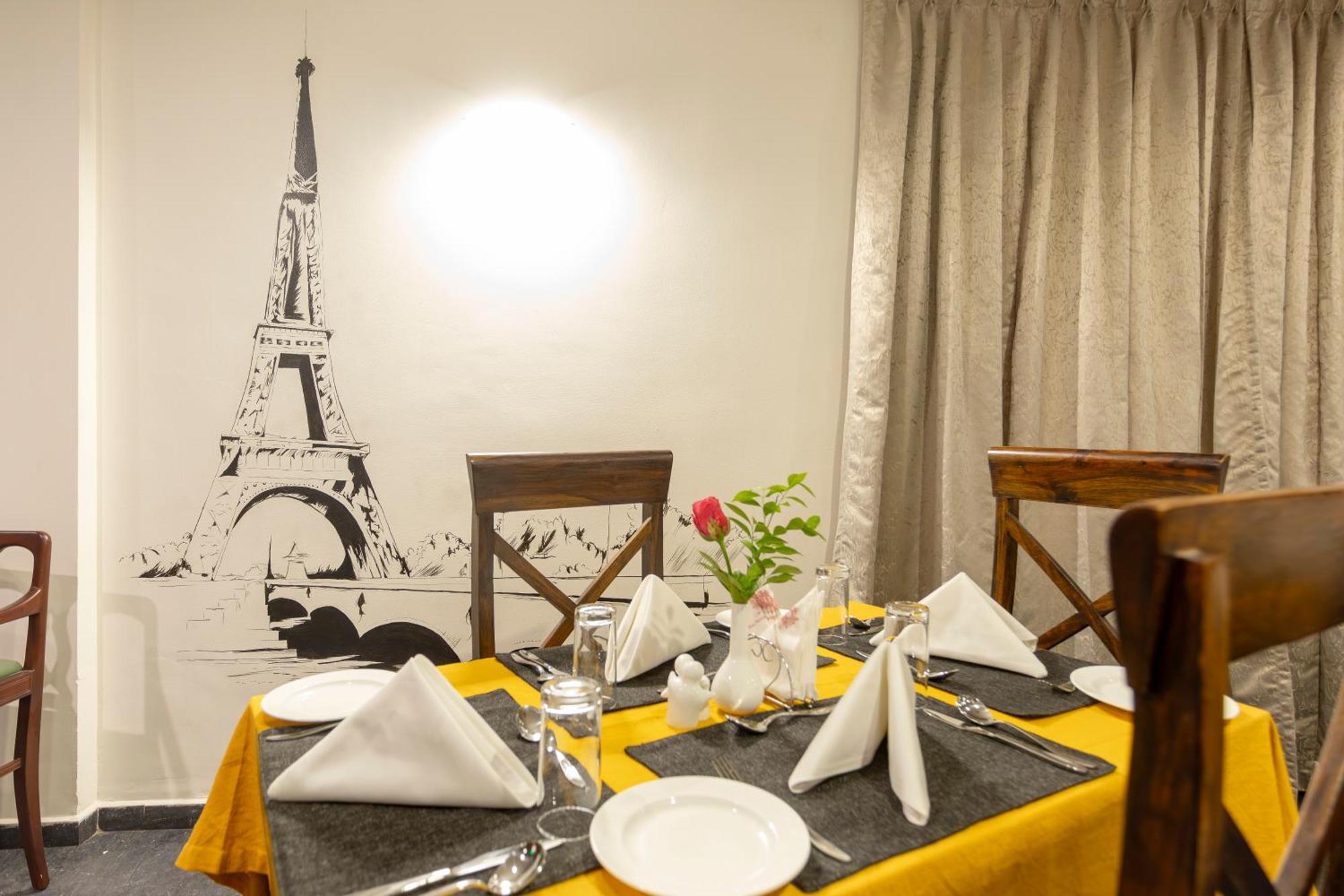 Hotel Narendra Central Muvattupuzha Ngoại thất bức ảnh